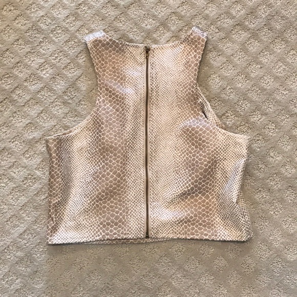 Snakeskin Print Crop Top - Picture 3 of 6